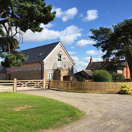 The Barn - Nr Bromyard Apartment Bagian luar foto